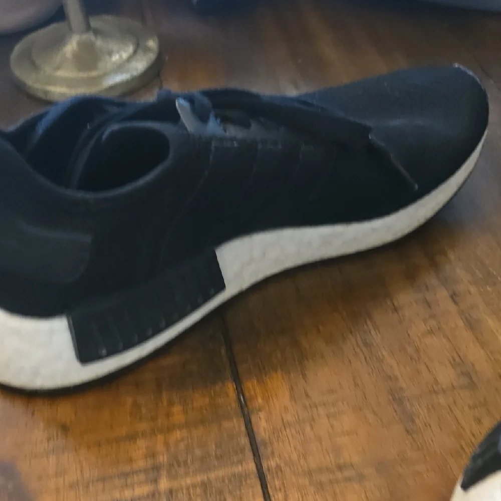 Adidas Black and White Sneakers for Everyday Comfort - Picture 10 of 12